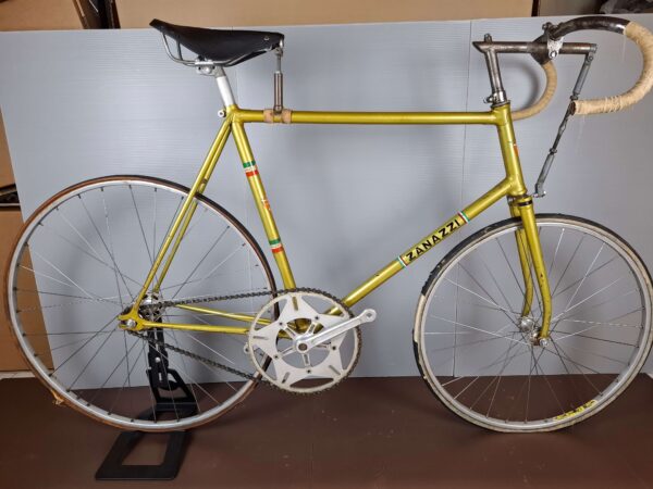 [b1] Zananni stayer 1945